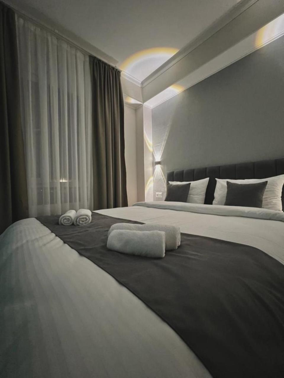 Urban Hotel ビシュケク エクステリア 写真
